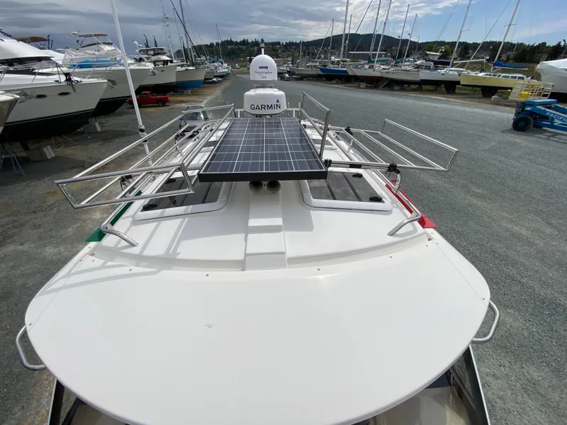 Slide: The Image of Cutwater C-28 2017 - 61