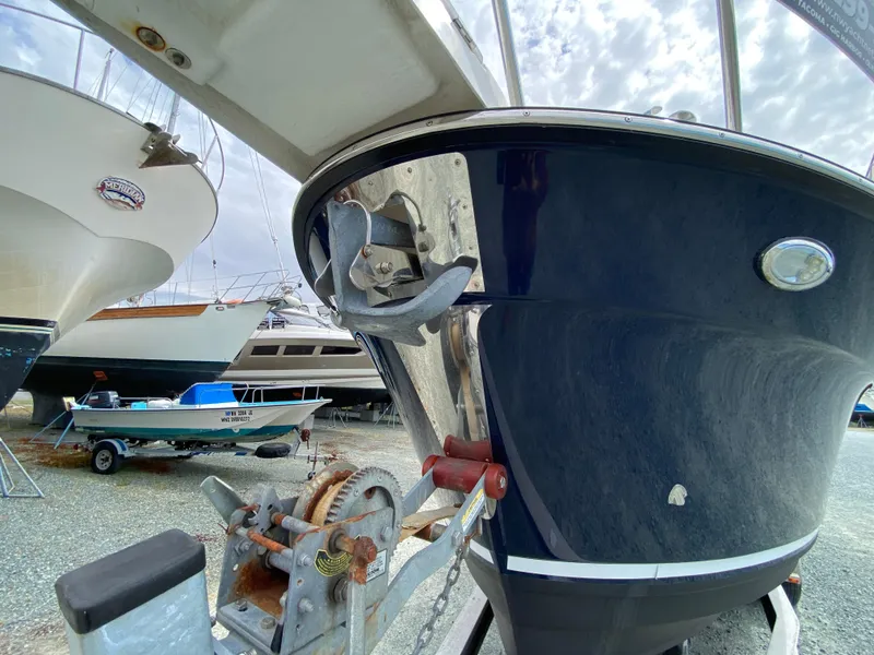 Slide: The Image of Cutwater C-28 2017 - 65