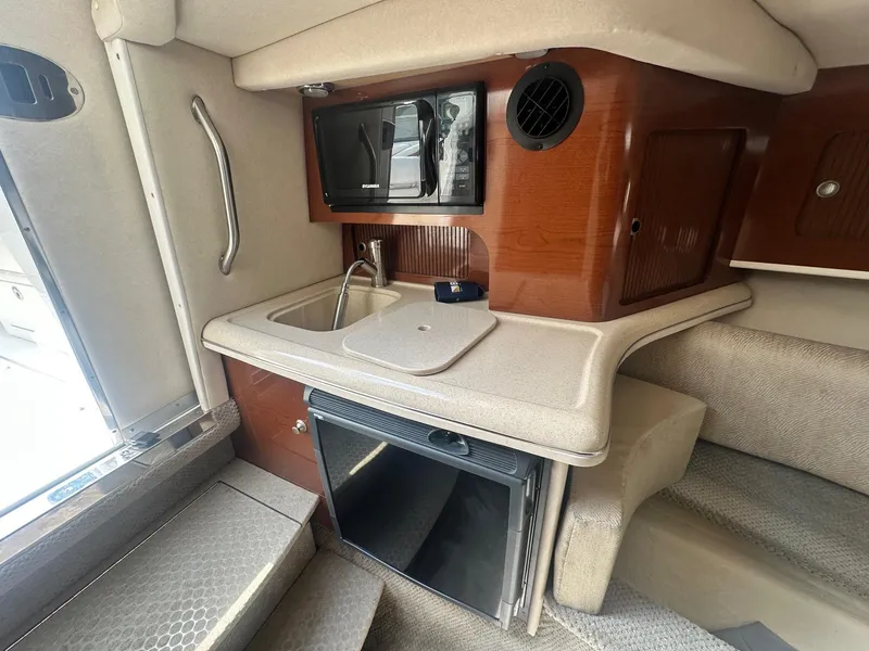 Slide: The Image of Sea Ray 290 Sun Sport 2008 - 13