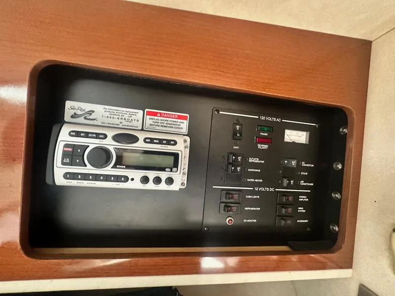 Slide: The Image of Sea Ray 290 Sun Sport 2008 - 15