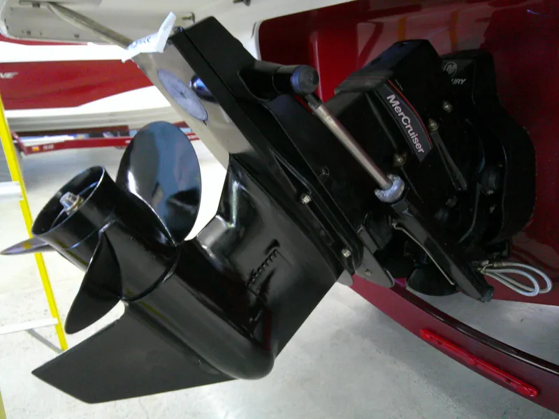 Slide: The Image of 2018 Crownline 205 SS boat with MerCruiser outdrive, close-up view. - 19