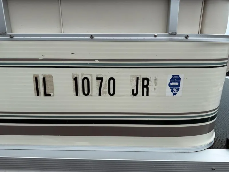 Slide: The Image of Playbuoy PB Calypso SE 2023 boat with Illinois registration IL 1070 JR, year 2001. - 4