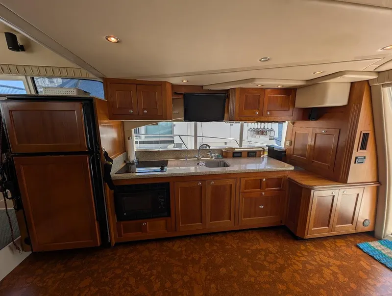 Slide: The Image of Cruisers Yachts 5000 Sport Sedan 2003 - 53