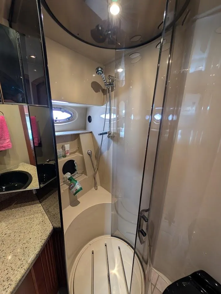 Slide: The Image of Cruisers Yachts 5000 Sport Sedan 2003 - 76