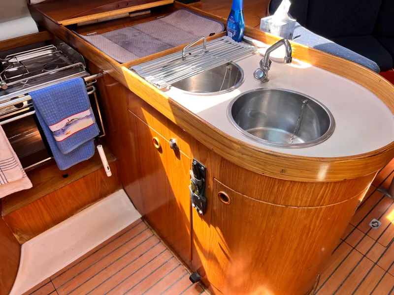 Slide: The Image of Beneteau First 41S5 1990 - 51