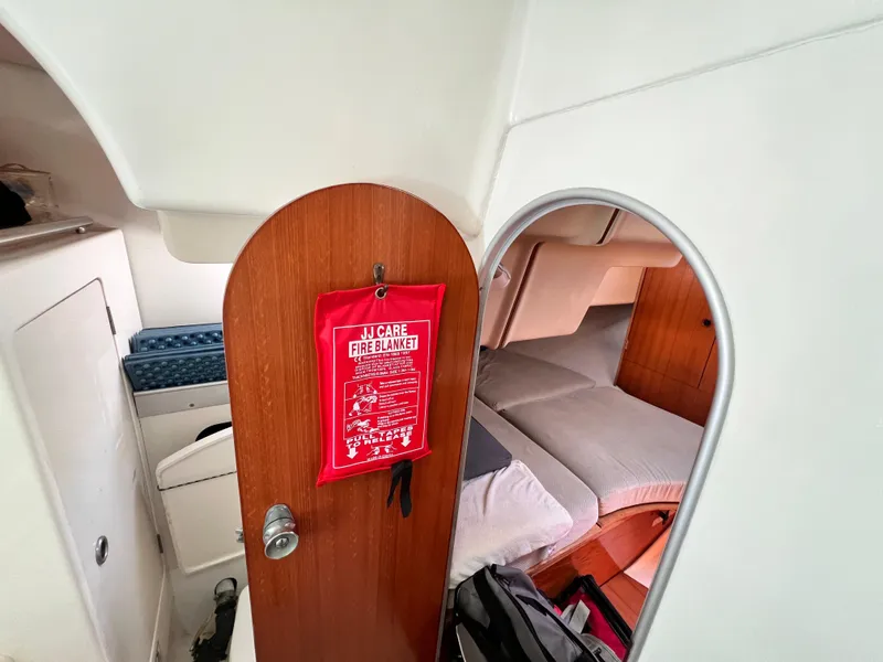 Slide: The Image of Beneteau First 41S5 1990 - 66