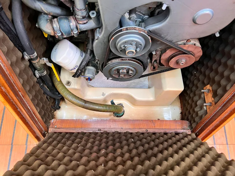 Slide: The Image of Beneteau First 41S5 1990 - 75