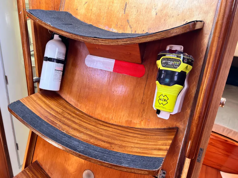 Slide: The Image of Beneteau First 41S5 1990 - 76