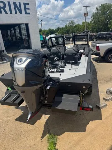 Slide: The Image of SeaArk Procat 240 - Yamaha 250 SHO 2025 - 2