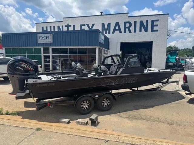 Slide: The Image of SeaArk Procat 240 - Yamaha 250 SHO 2025 - 3