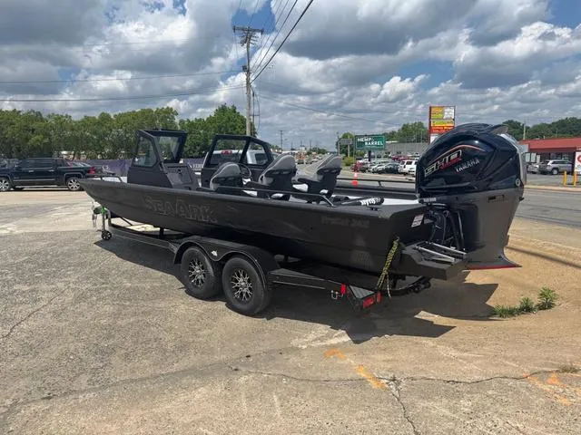 Slide: The Image of SeaArk Procat 240 - Yamaha 250 SHO 2025 - 4