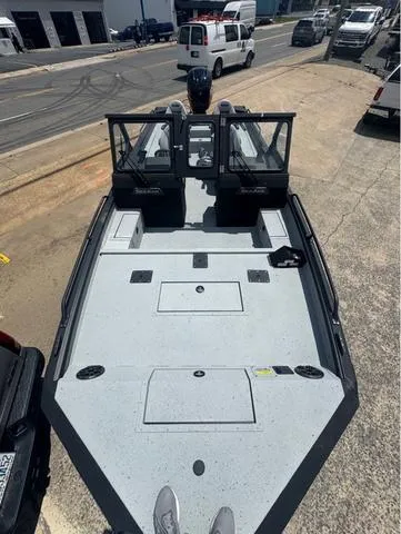 Slide: The Image of SeaArk Procat 240 - Yamaha 250 SHO 2025 - 5