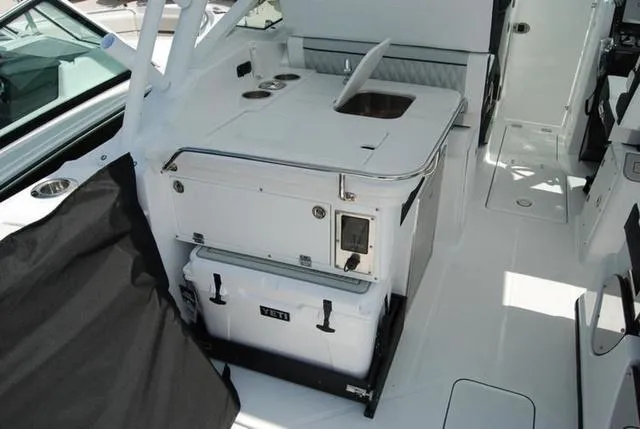 Slide: The Image of Blackfin 302DC 302 DC 302 Dual Console 2024 - 10