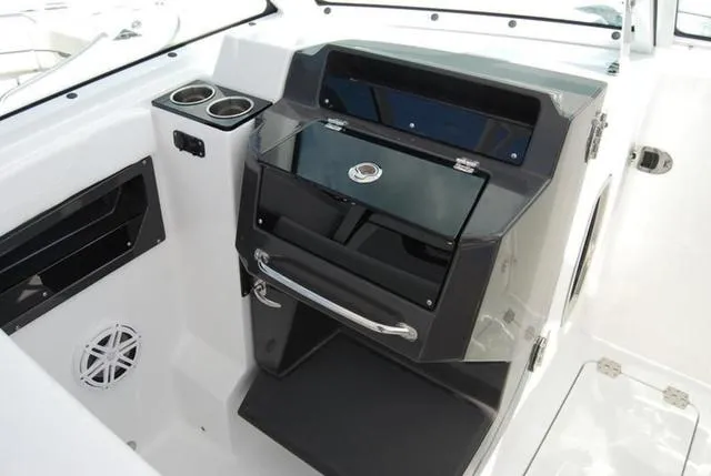 Slide: The Image of Blackfin 302DC 302 DC 302 Dual Console 2024 - 13