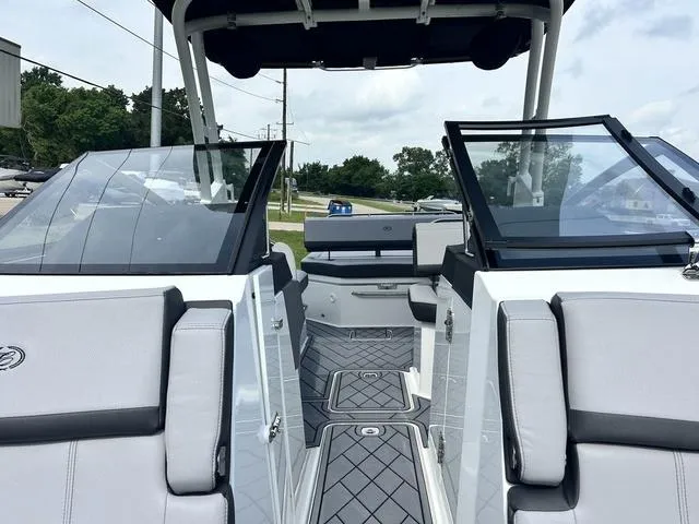 Slide: The Image of Cobalt R6 2025 - 13