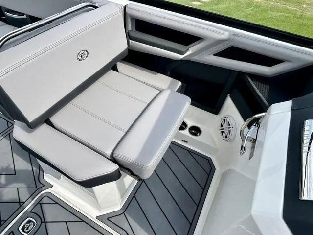 Slide: The Image of Cobalt R6 2025 - 28