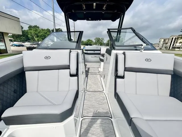 Slide: The Image of Cobalt R8 2025 - 17