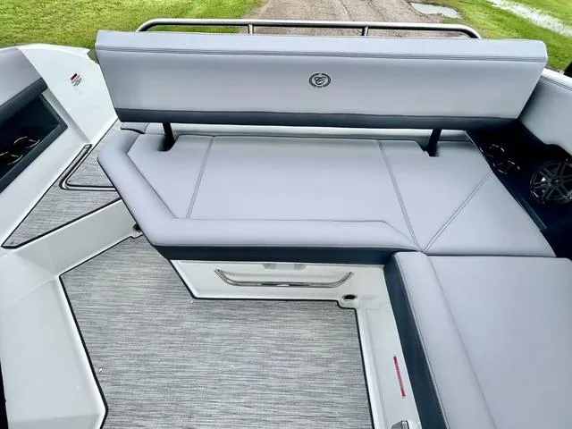 Slide: The Image of Cobalt R8 2025 - 48