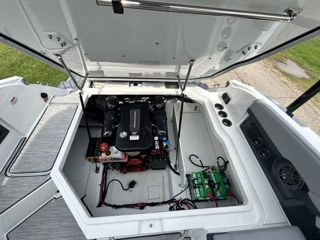 Slide: The Image of Cobalt R8 2025 - 57