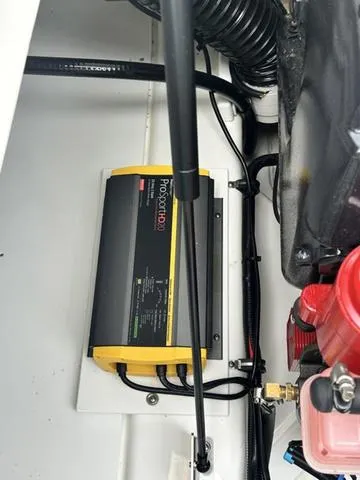 Slide: The Image of Cobalt R8 2025 - 61