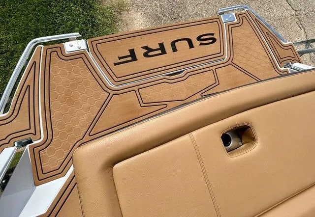 Slide: The Image of Cobalt R6 Surf 2025 - 51