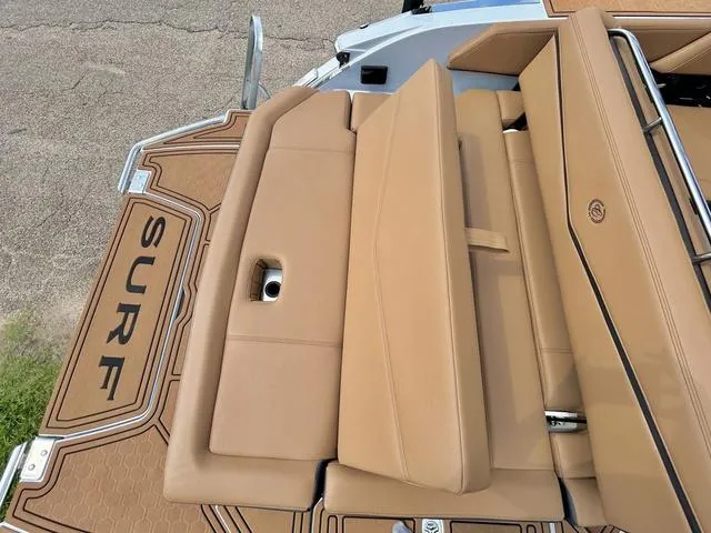 Slide: The Image of Cobalt R6 Surf 2025 - 53