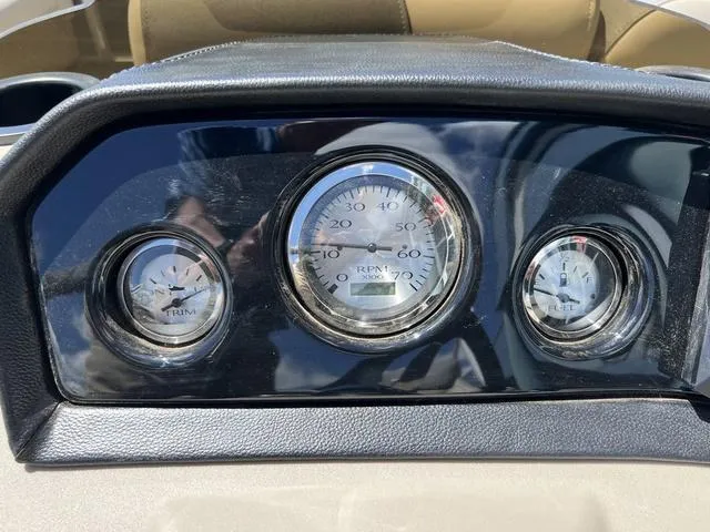 Slide: The Image of Bennington 22 SS SPS Tri-Toon Pontoon 2025 - 16