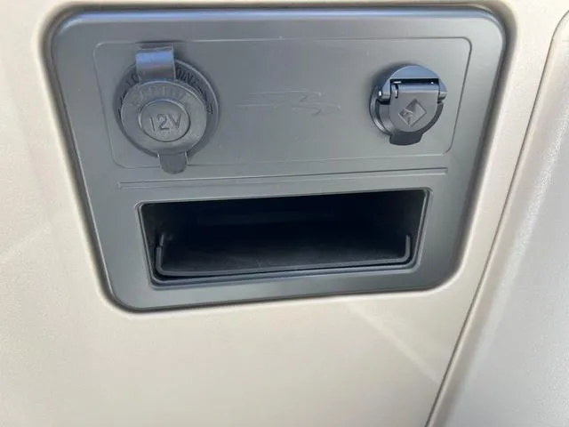 Slide: The Image of Bennington 22 SS SPS Tri-Toon Pontoon 2025 - 24