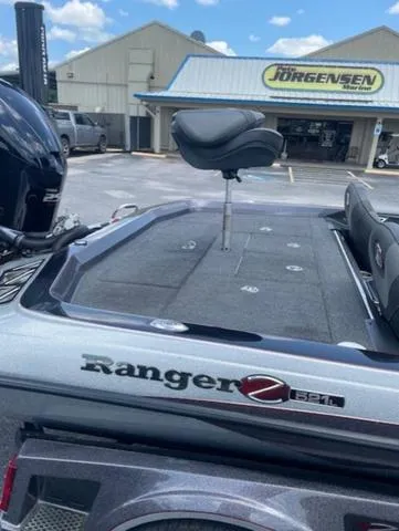 Slide: The Image of Ranger Z521L 2018 - 13