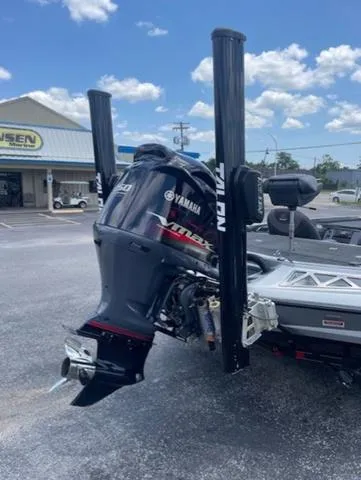 Slide: The Image of Ranger Z521L 2018 - 14