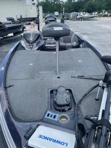 Slide: The Image of Ranger Z521L 2018 - 5