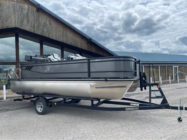 Slide: The Image of G3 Select 20F 2025 - 1