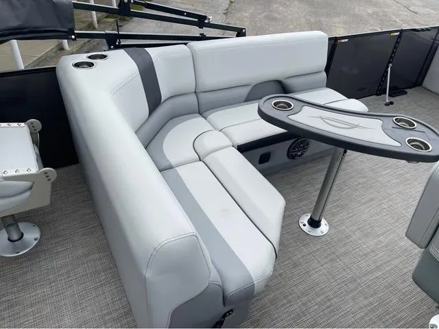 Slide: The Image of G3 Select 20F 2025 - 13