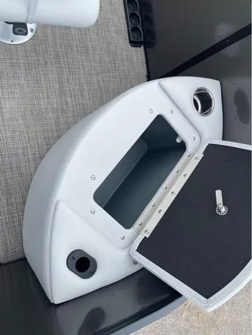 Slide: The Image of G3 Select 20F 2025 - 20