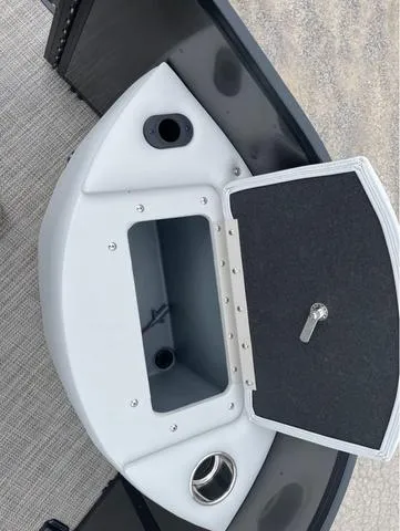 Slide: The Image of G3 Select 20F 2025 - 21