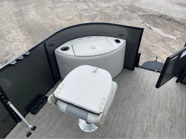 Slide: The Image of G3 Select 20F 2025 - 7