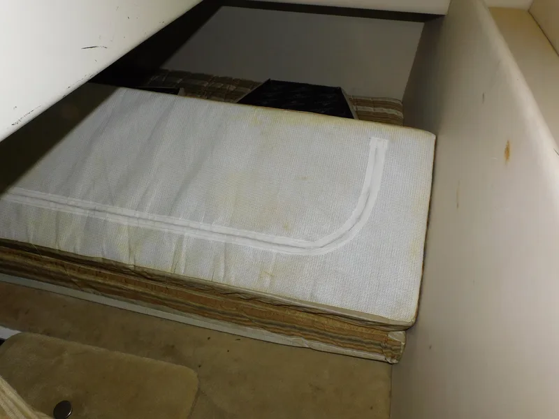 Slide: The Image of Monterey 260 SCR 2011 - 110