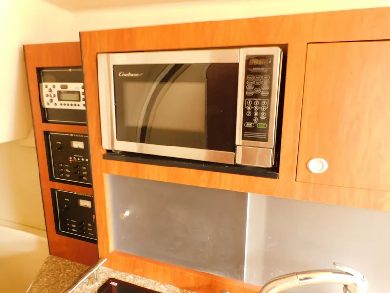 Slide: The Image of Monterey 260 SCR 2011 - 117