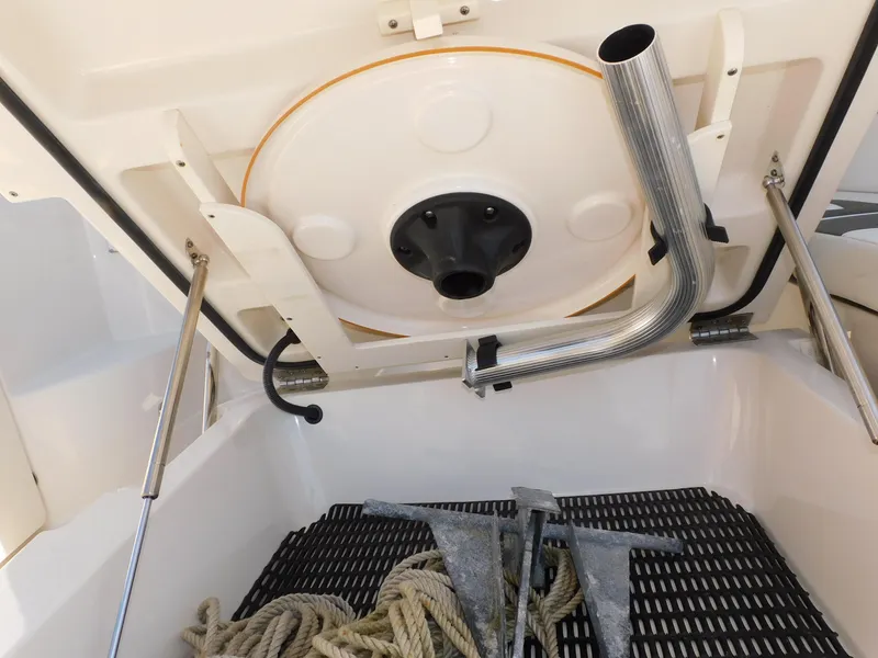 Slide: The Image of Monterey 260 SCR 2011 - 55