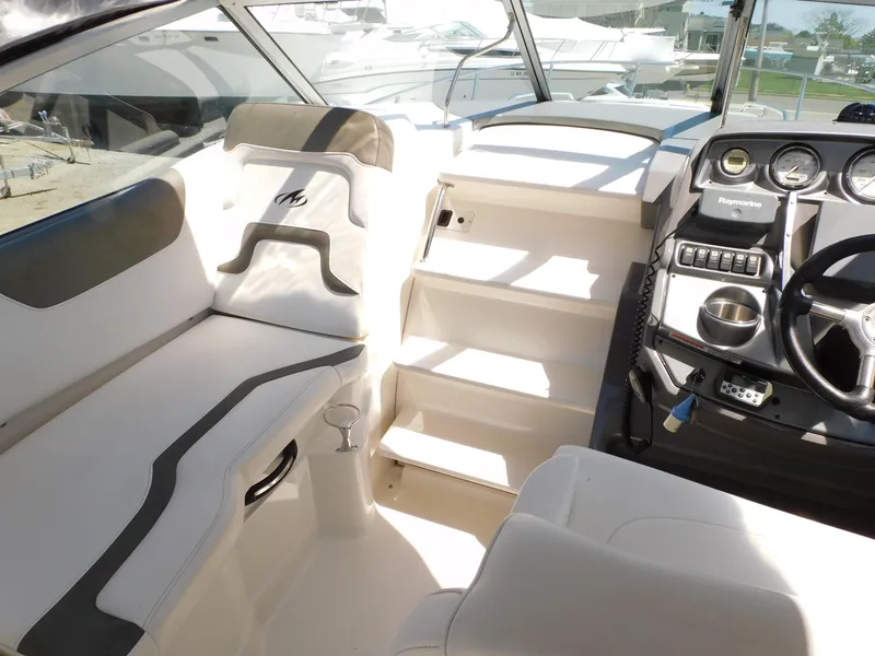 Slide: The Image of Monterey 260 SCR 2011 - 58