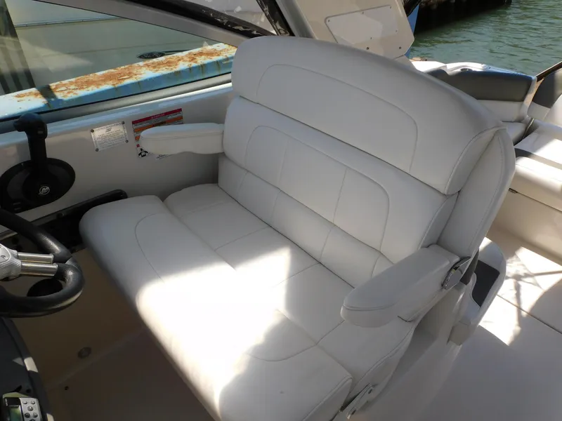 Slide: The Image of Monterey 260 SCR 2011 - 62