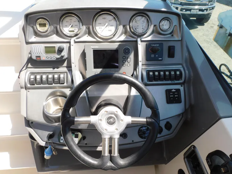 Slide: The Image of Monterey 260 SCR 2011 - 63