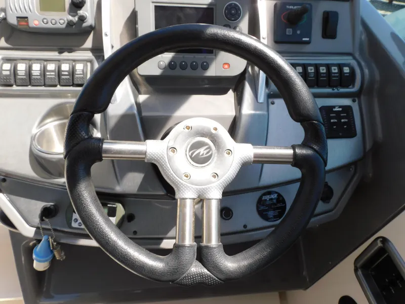 Slide: The Image of Monterey 260 SCR 2011 - 71