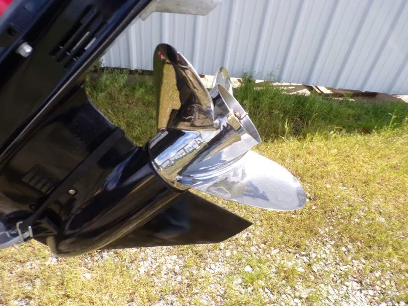 Slide: The Image of Propeller of 2025 Xpress XP20CC boat on grassy ground. - 4