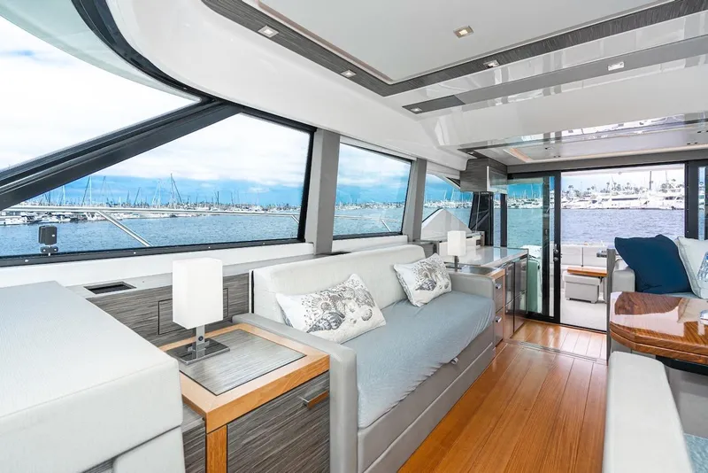 Slide: The Image of Tiara F 53 2019 - 51