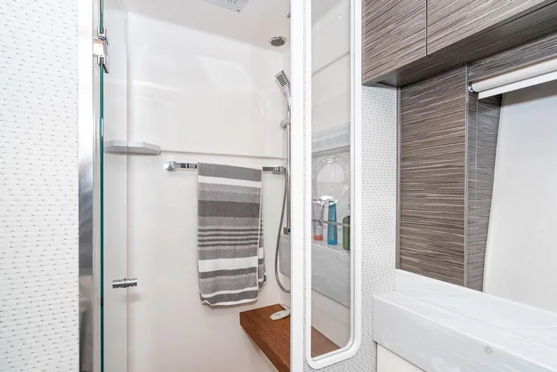 Slide: The Image of Tiara F 53 2019 - 60