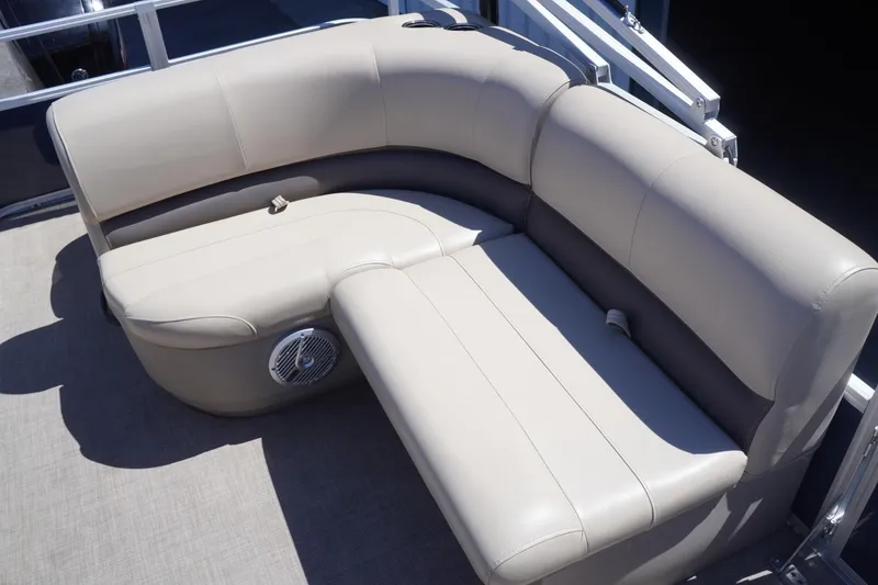 Slide: The Image of Luxurious seating on 2022 Sun Tracker Party Barge 18 DLX pontoon boat. - 15