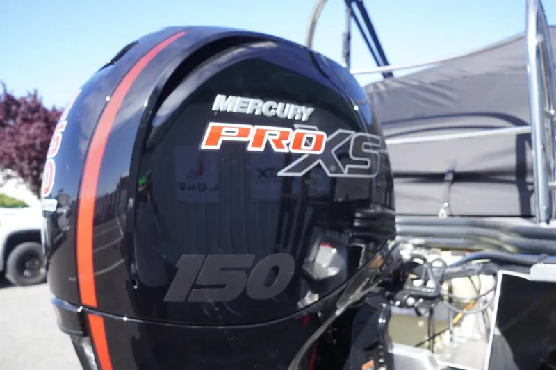 Slide: The Image of Lowe SS 230 DL 2025 - 54