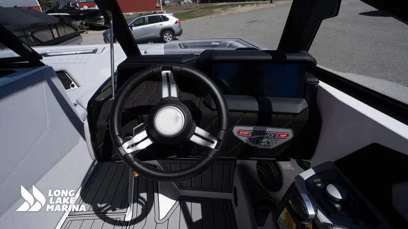 Slide: The Image of Nautique S23 2024 - 15