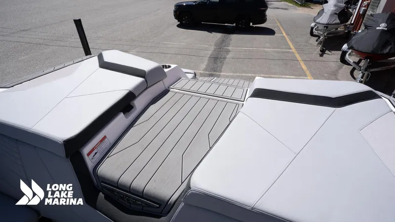 Slide: The Image of Nautique S23 2024 - 21